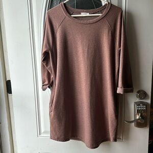 Women’s Large tunic with pockets || brand: Cherish || EUC
